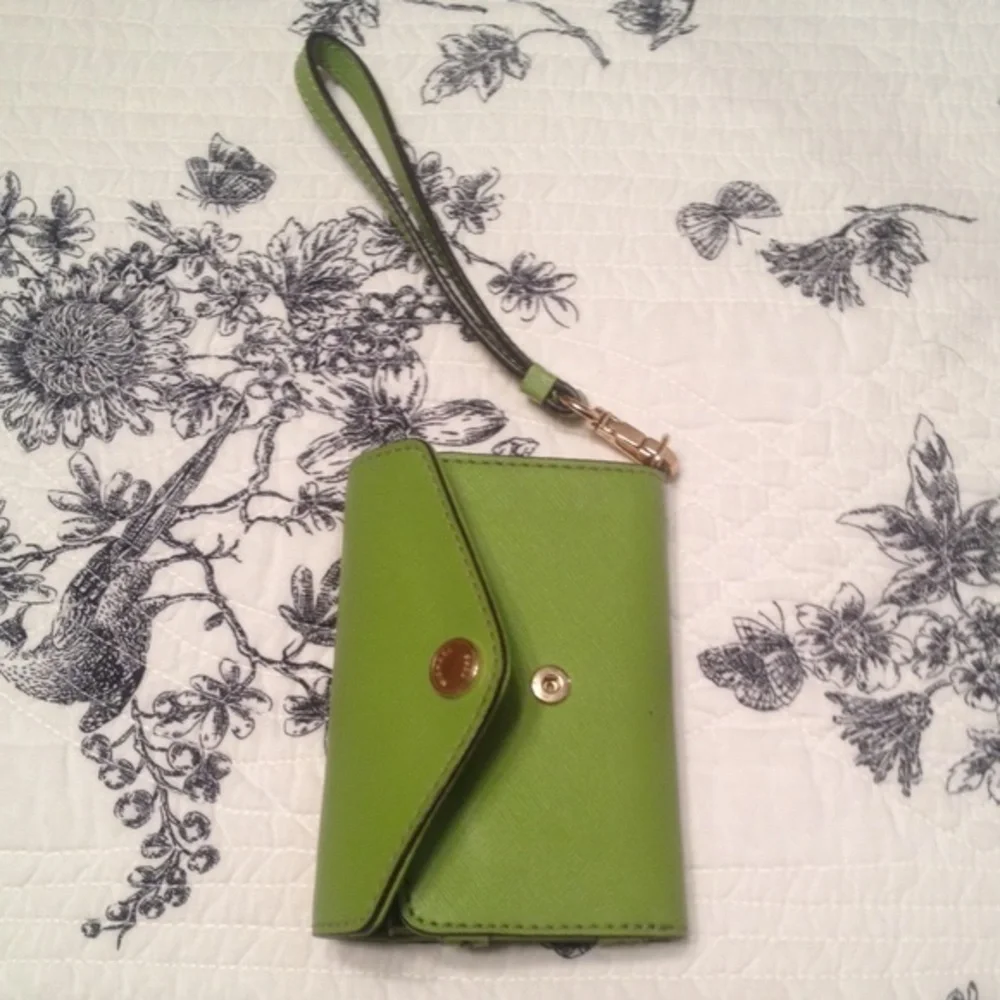 Authentic Leather Michael Kors iPhone 4/4s wallet